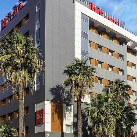 Отель Ibis Izmir Alsancak Экстерьер фото